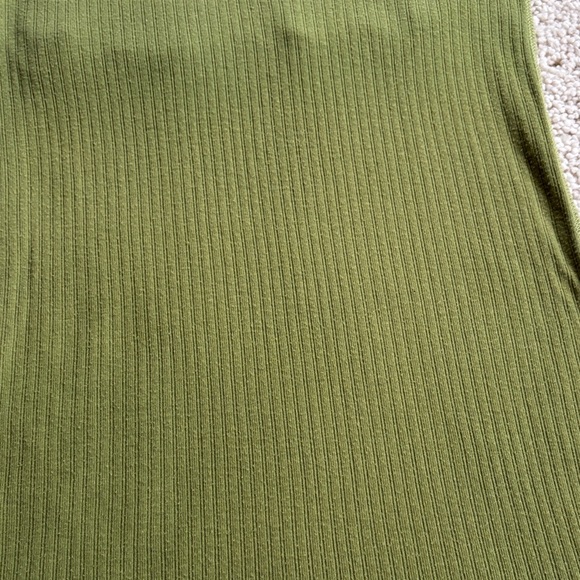 Vintage Abercrombie & Fitch Olive Camisole with Lace Detail - Picture 6 of 7